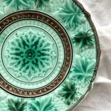 Assiette ancienne en barbotine Schramberg Villeroy et Boch fin 19eme