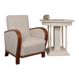 Hungarian Art Deco armchair from the 1930s in pink fabric and stained wood, reupholstered.