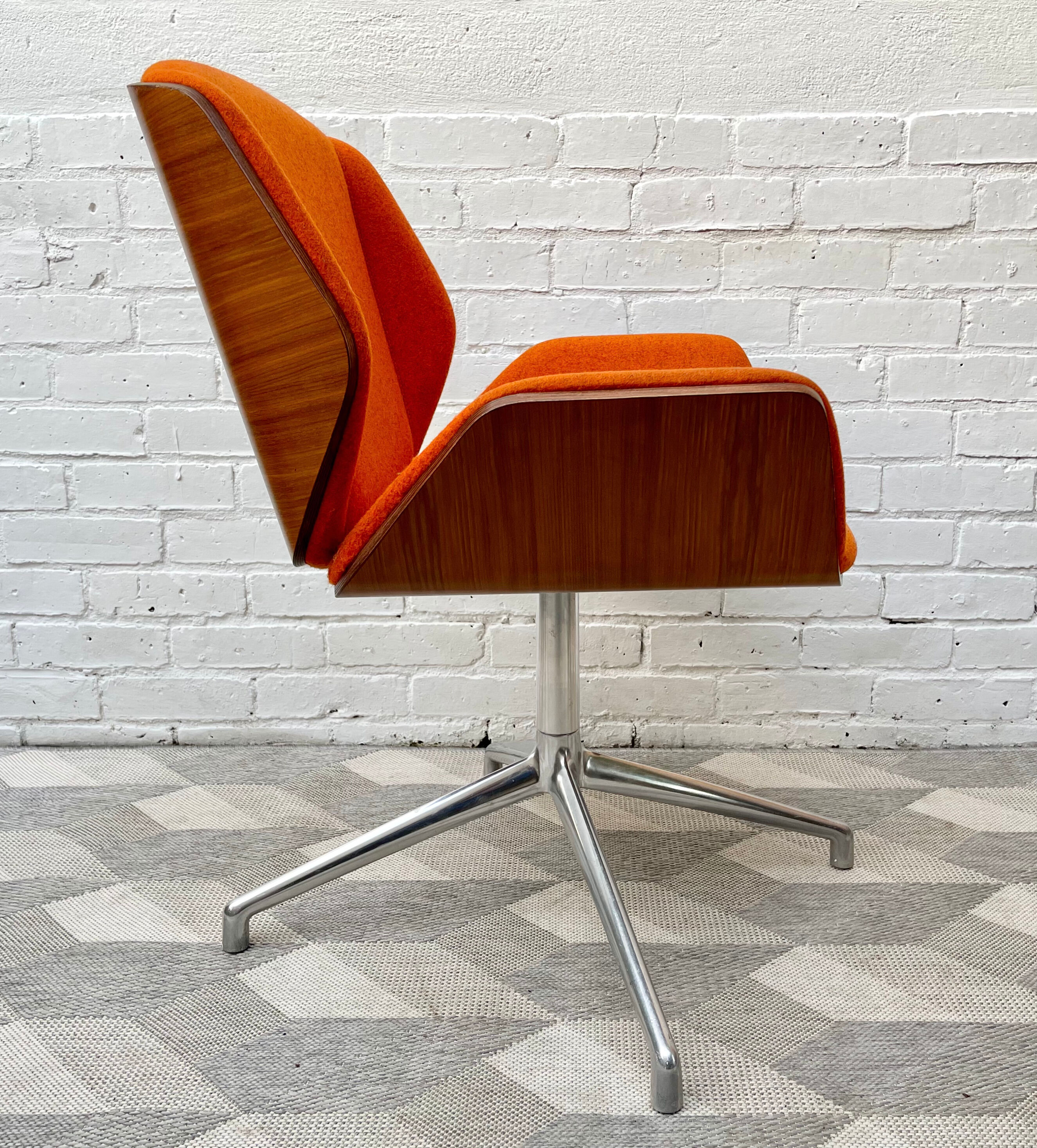 Chaise de bureau pivotante Kruze de Boss Design