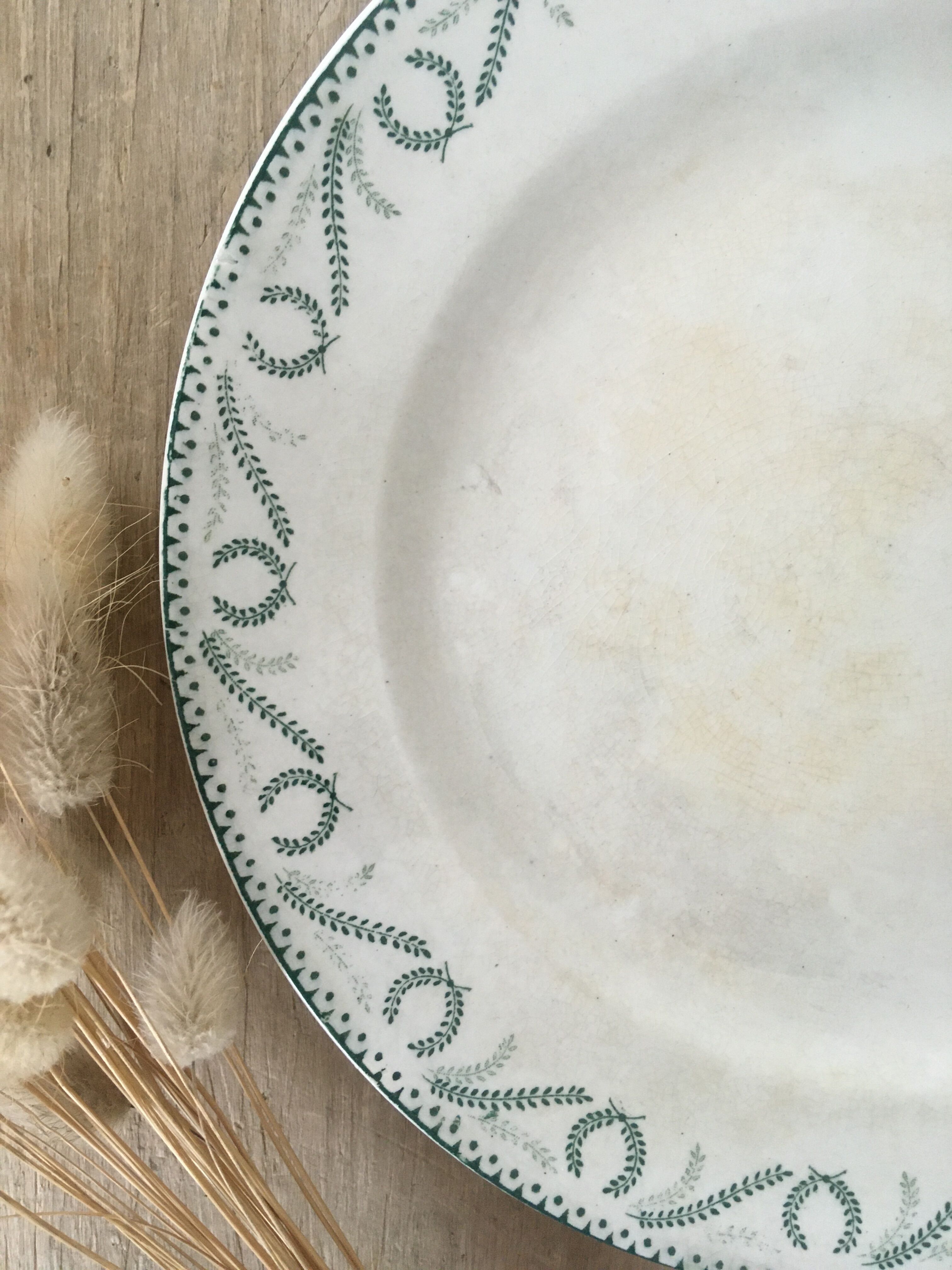 Lot 6 mismatched iron earth dessert plates