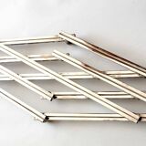 Silver metal extendable trivet