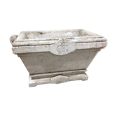 Jardinière XVlllème siècle en marbre mouluré, sculpté
