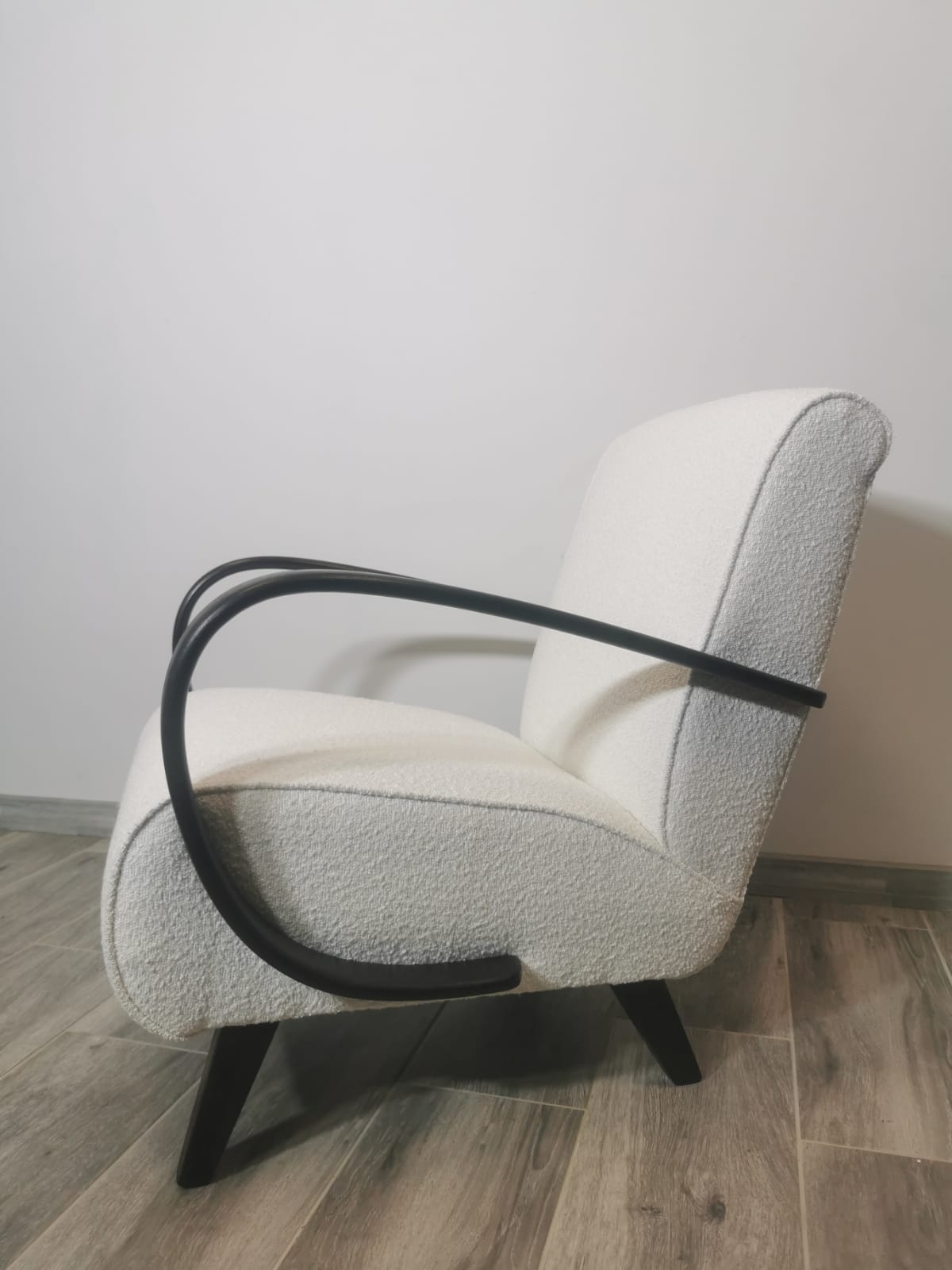 Fauteuil blanc par Jindrich Halabala, années 1940