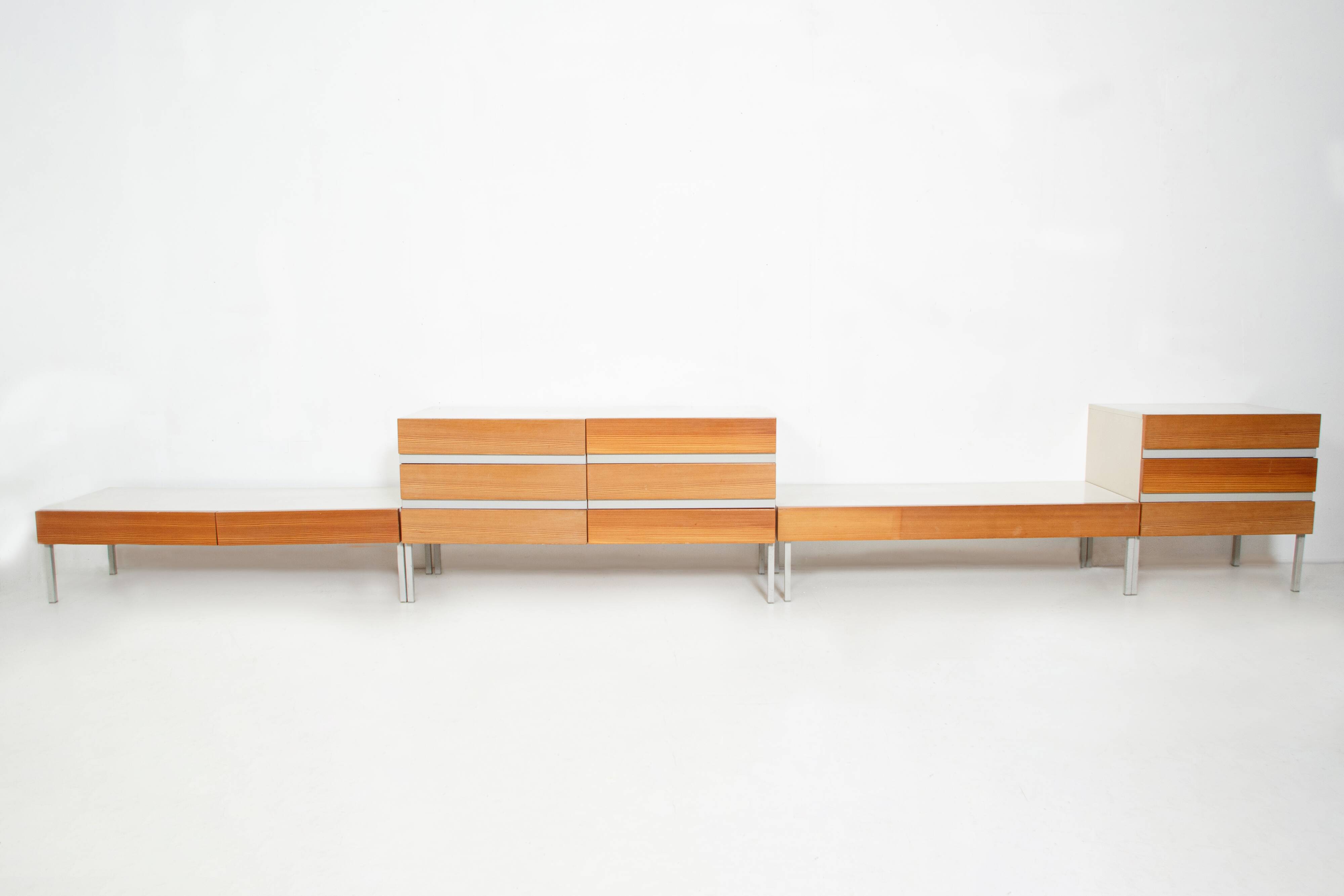 Vintage Interlübke set in light teak and white melamine