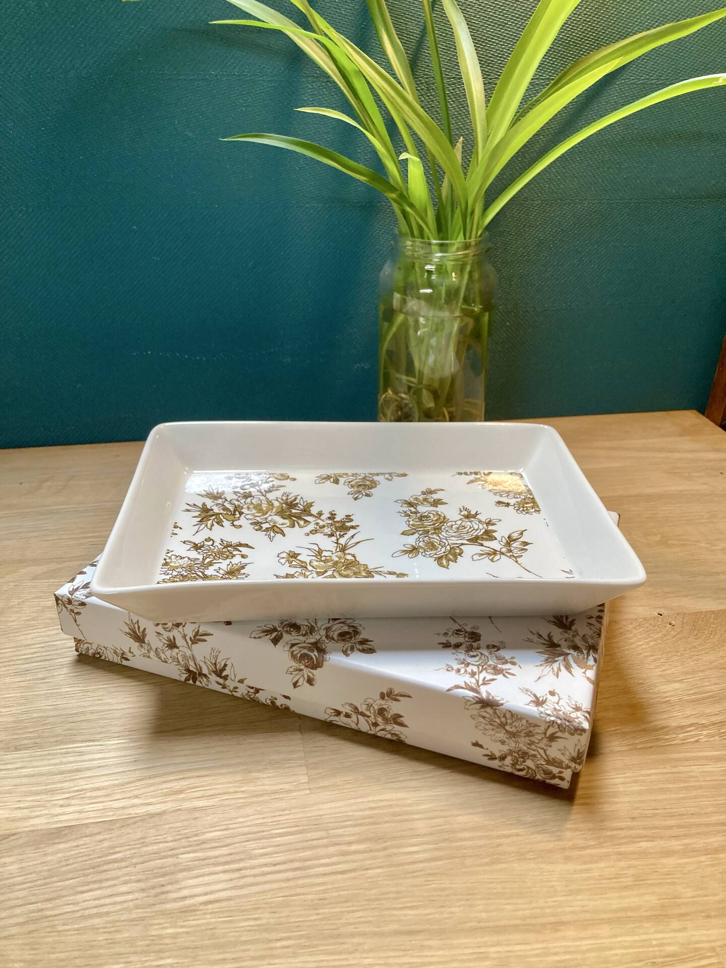 Plate Genevieve Lethu for Linvosges