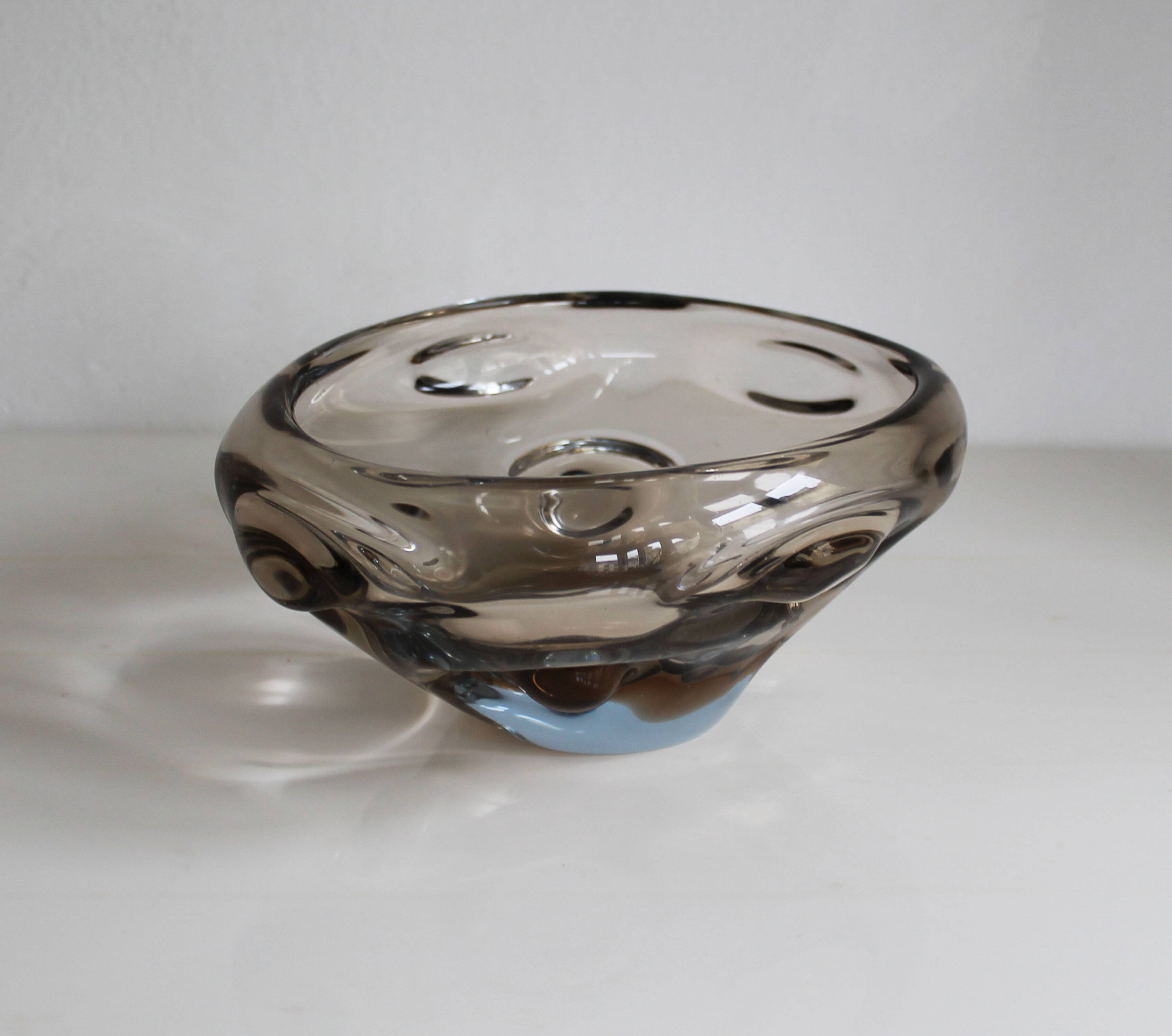 Art Glass Bowl by Jan Berenek – Pattern 5954 (1959), Skrdlovice