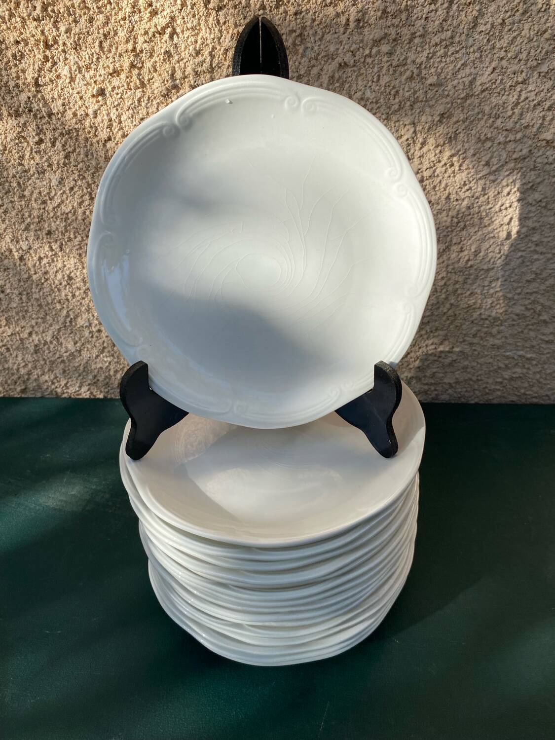 Set of 4 vintage Gien dessert plates.