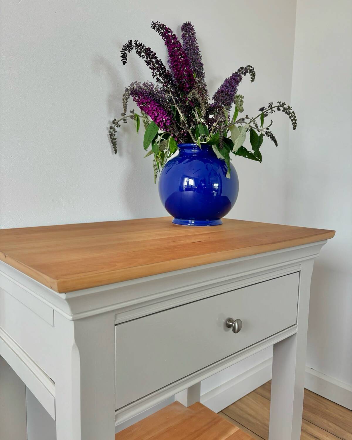 Console, small wooden chest of drawers