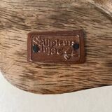Small tray or storage compartment in mango wood with carved flowers (edelweiss).