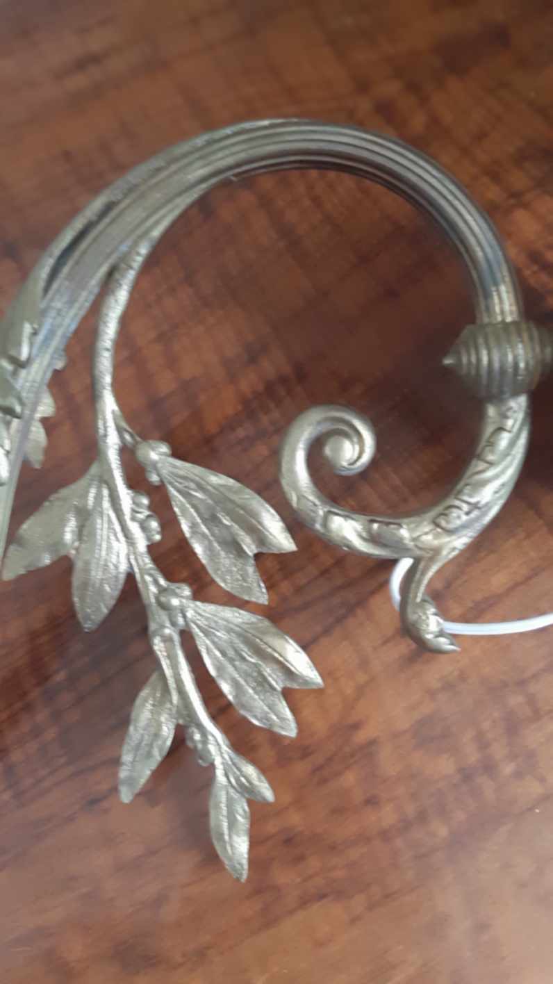 Art deco bronze wall lamp