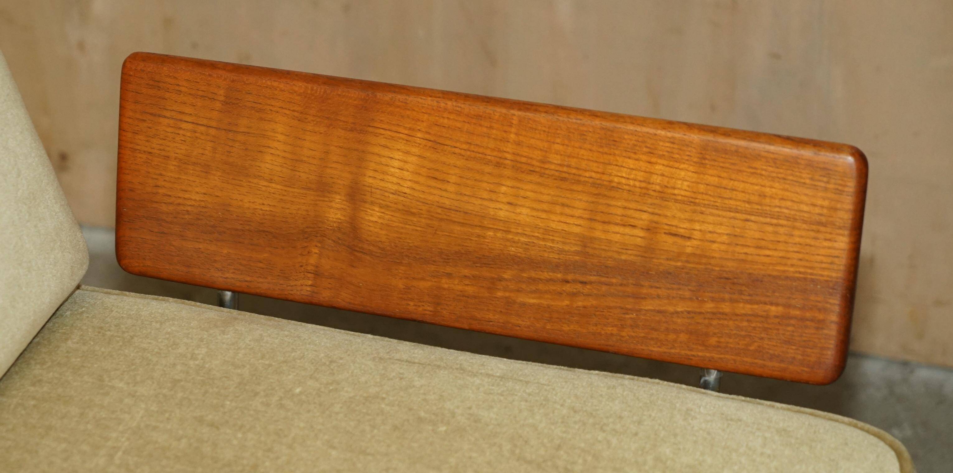 Mid Century Modern canapé by Peter Hvidt and Orla Mølgaard Nielsen for France & Son