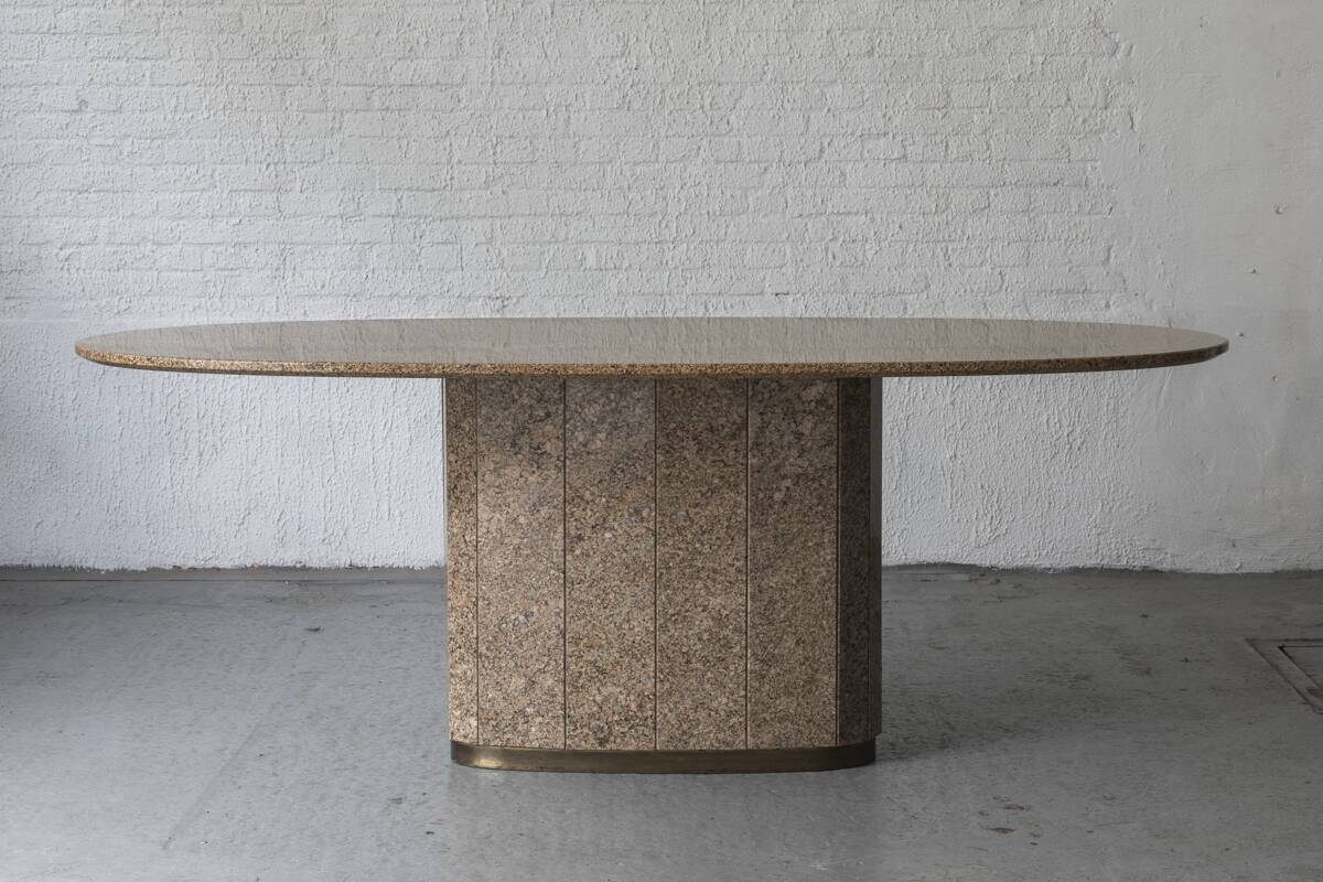 Table à manger en granit, France, années 1970