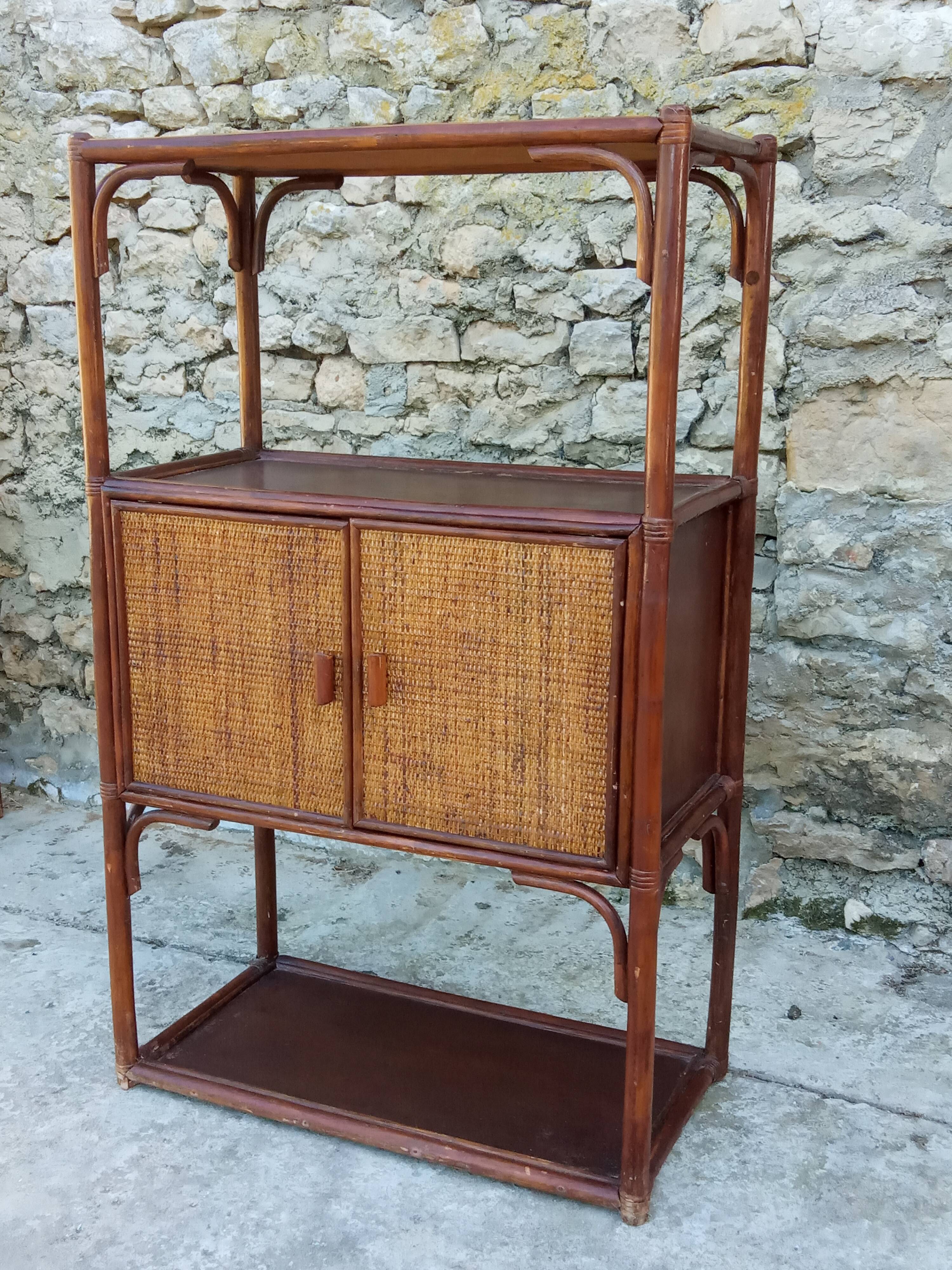 Furniture in rattan 70s