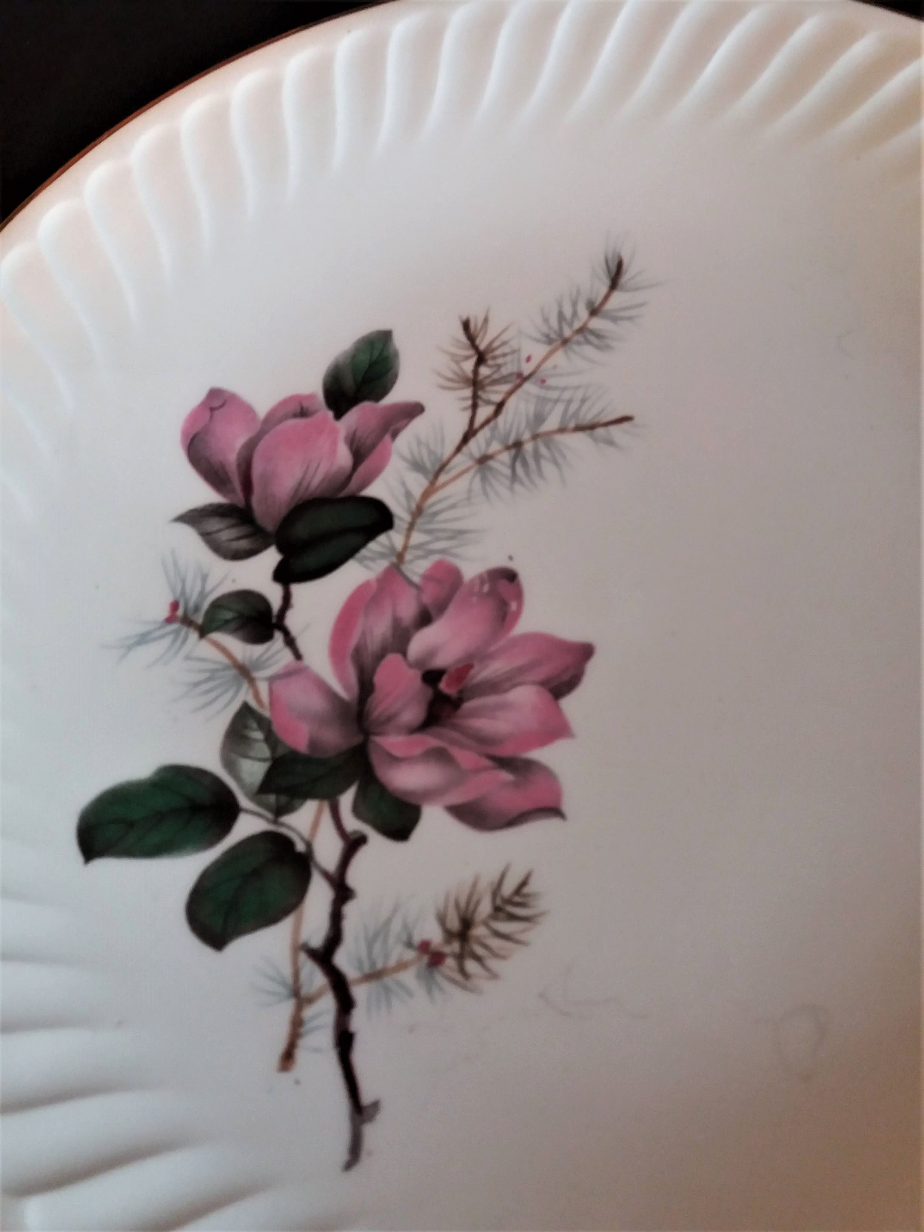 Series of eight flat plates gien model Chenonceaux