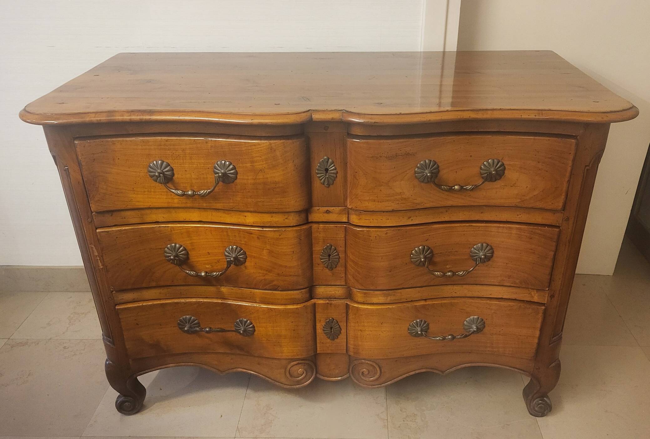 Louis XV style crossbow commode in solid walnut