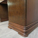Middle desk in oak and magnifying glass