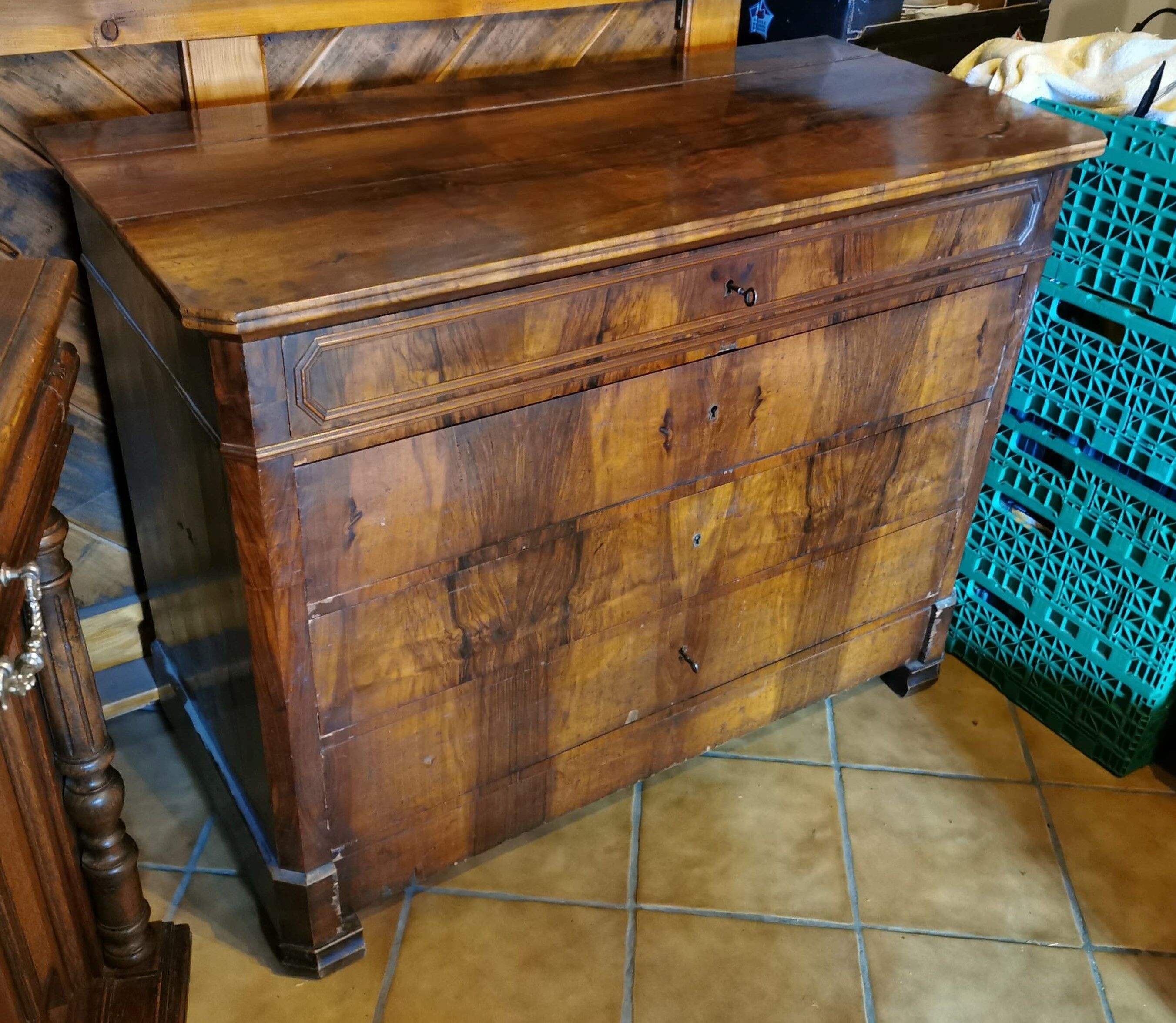 Chest of drawers walnut veneer