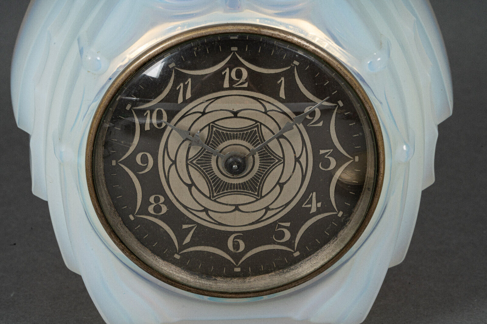 Pendule par Marius Sabino 1930