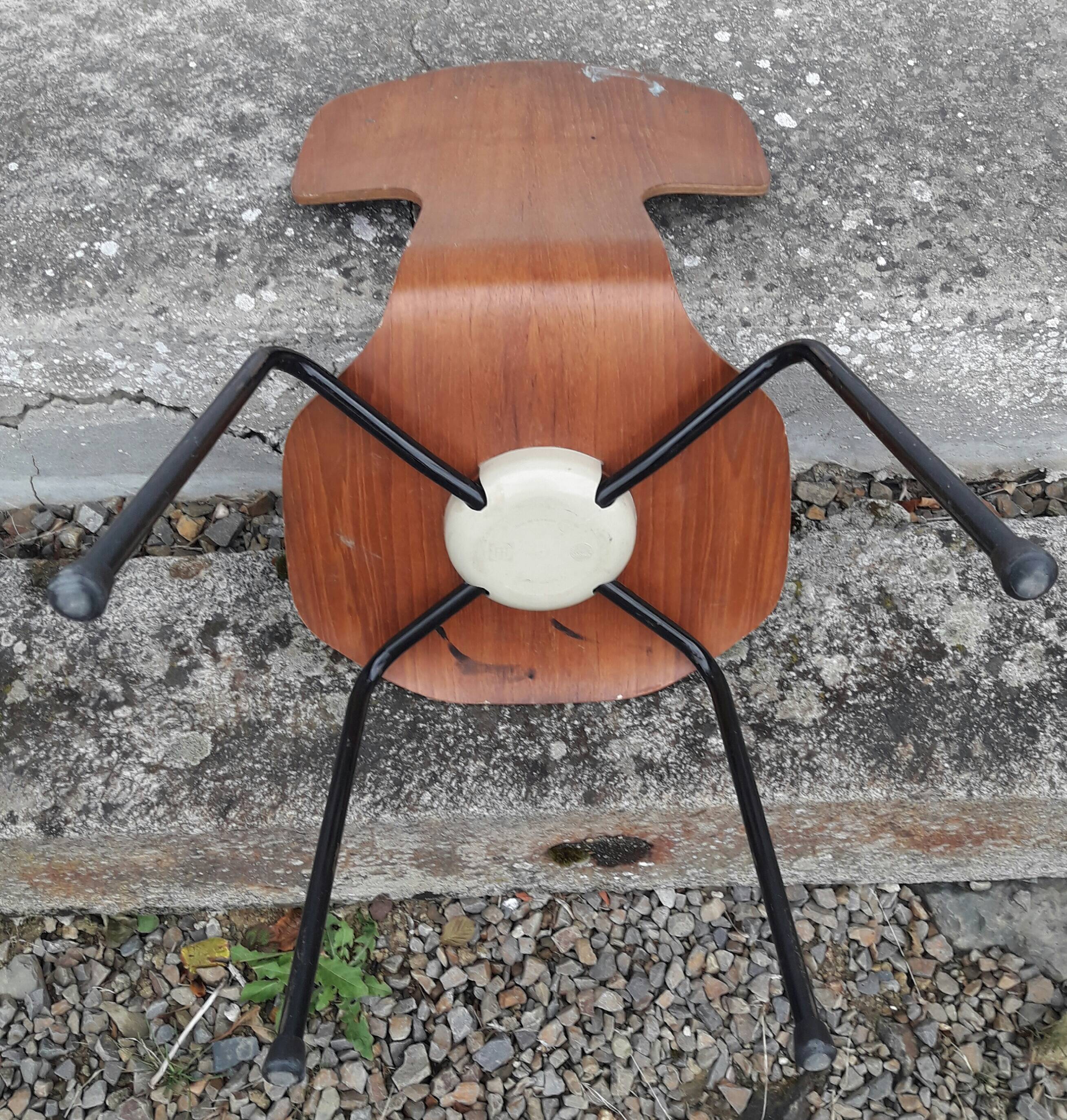 Hammer chair 3123 by Arne Jacobsen for Hansen in 1969, children's model