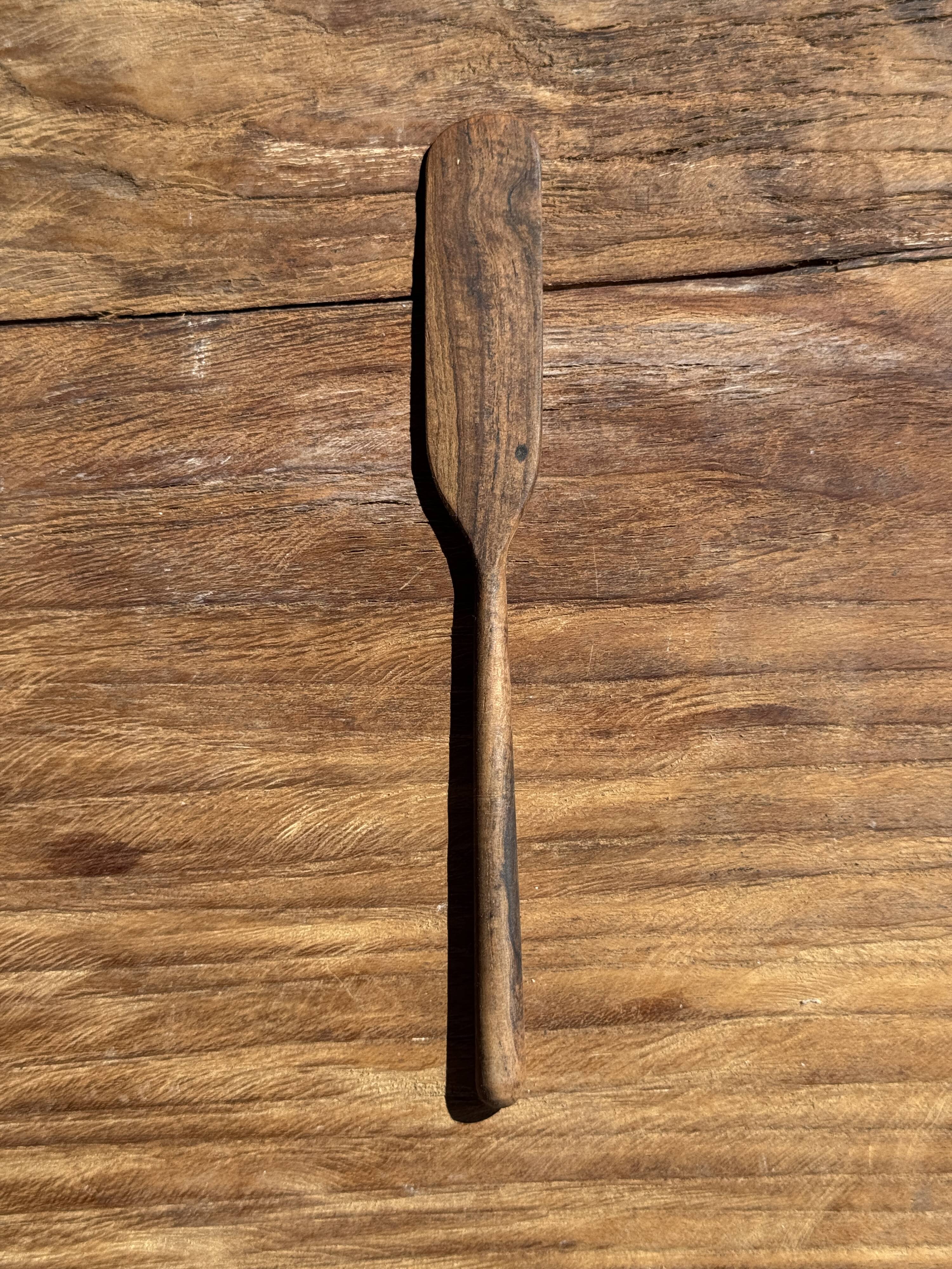 Small spatula, teak spreading knife, Indonesian monoxyle L18 l2.