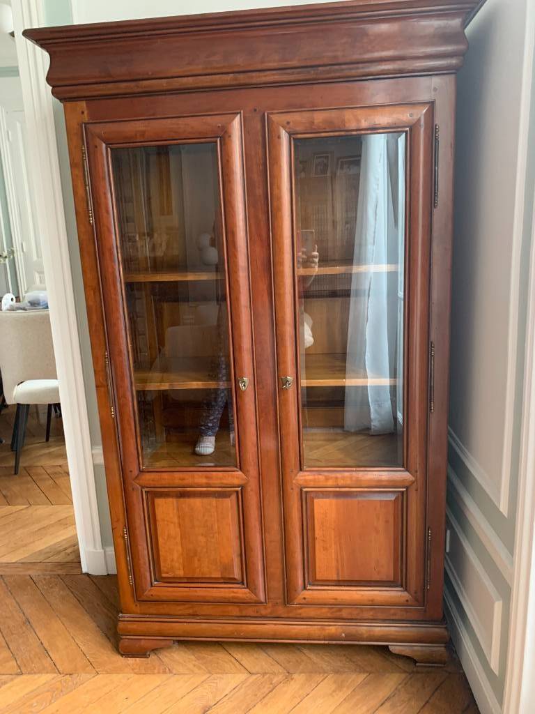 Display cabinet library