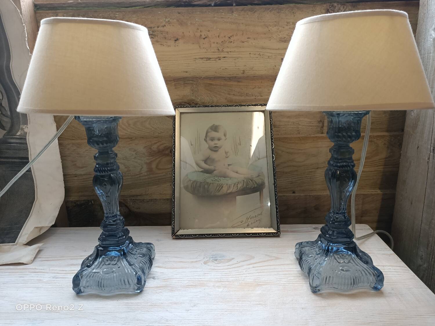 Paire de lampes en verre bleuté