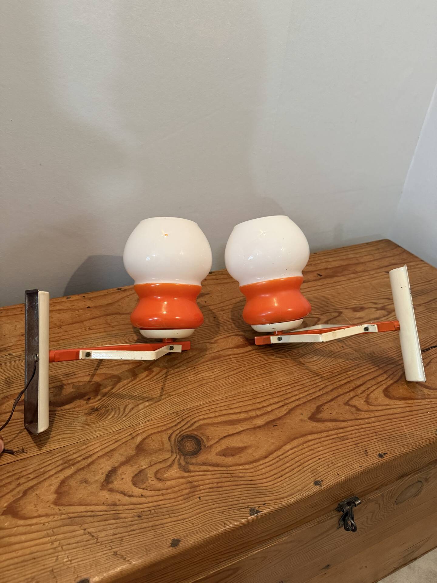 Pair of Space Age design wall lights in metal and vintage opaline.
