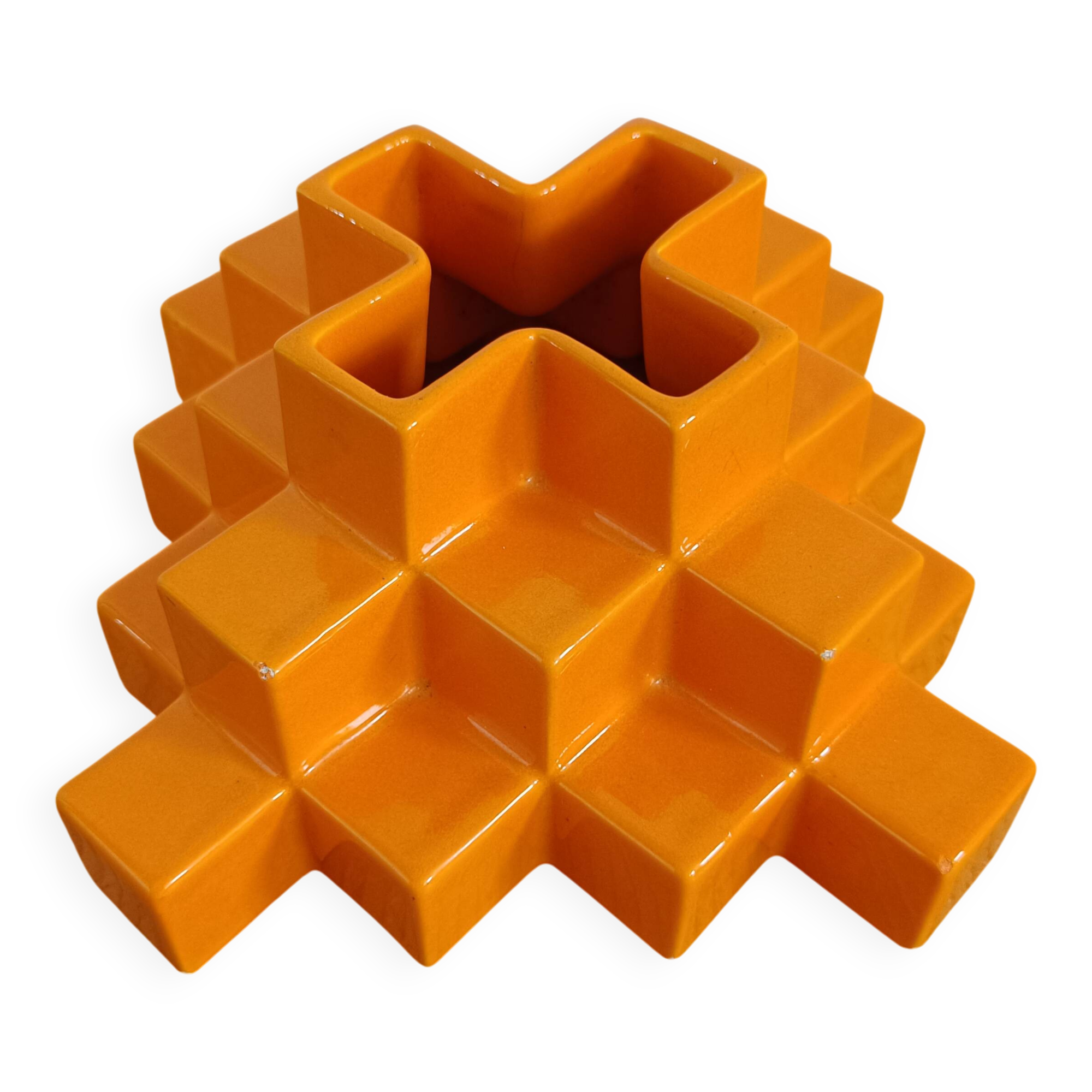 Pyramid vase in orange ceramic by Makio Hasuike for Gabbianelli, 1970