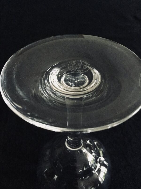 Lot de 8 verres à vin blanc en cristal Baccarat modèle Capri