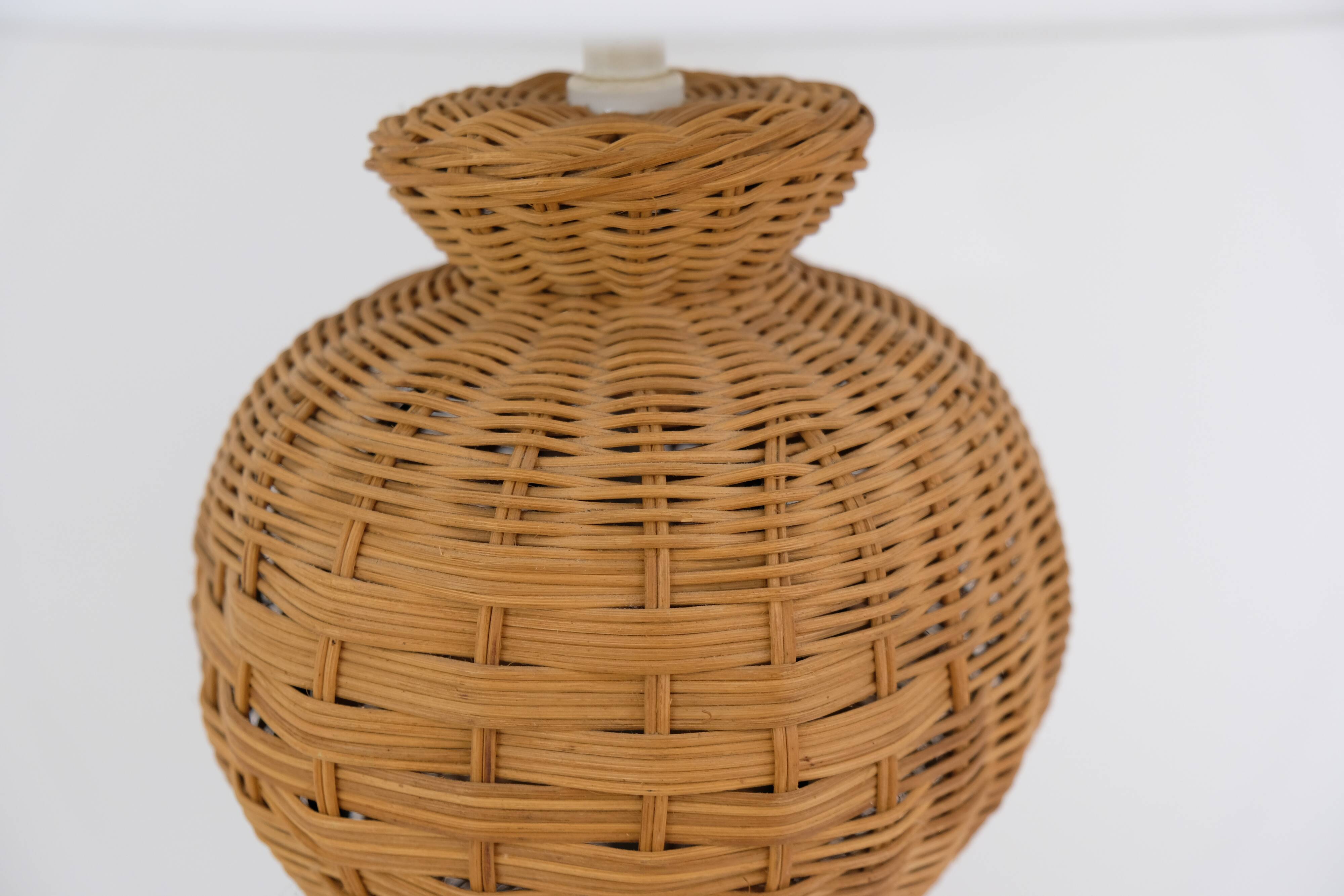 Rattan lamp
