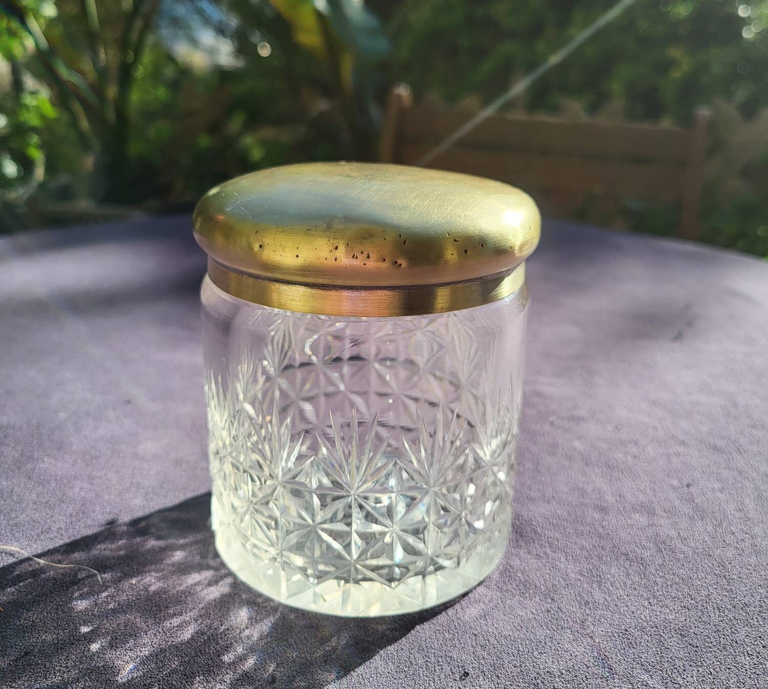 Vanity, cut crystal box