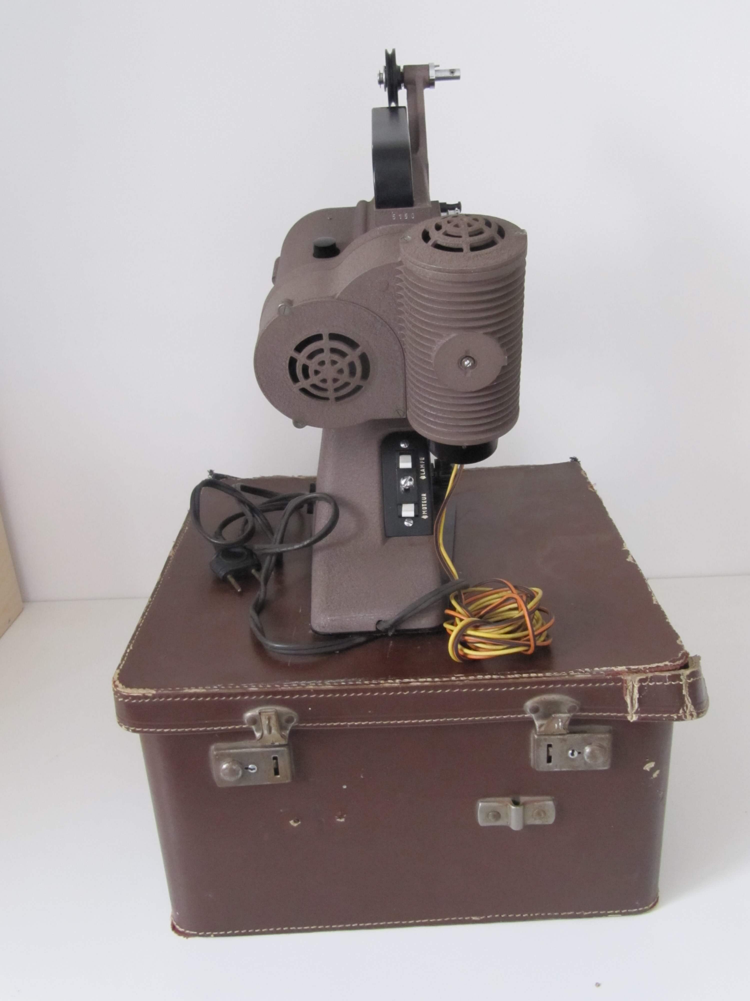 Miami Cinema Projector of 1938 - Vintage