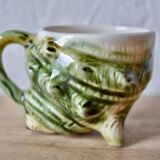 Vintage tea service in glazed ceramic - shape of conchs or shells