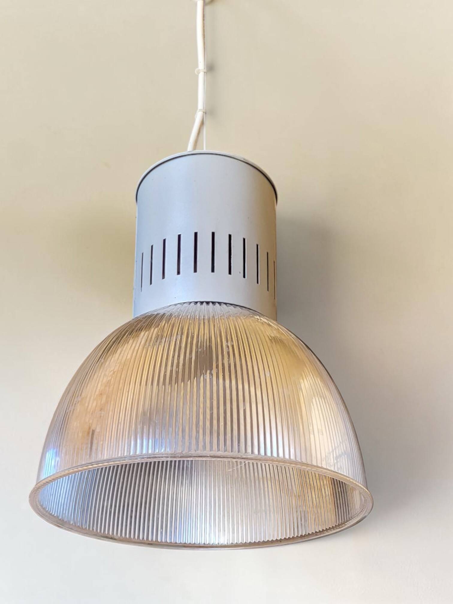 5 Industrial suspension 1980