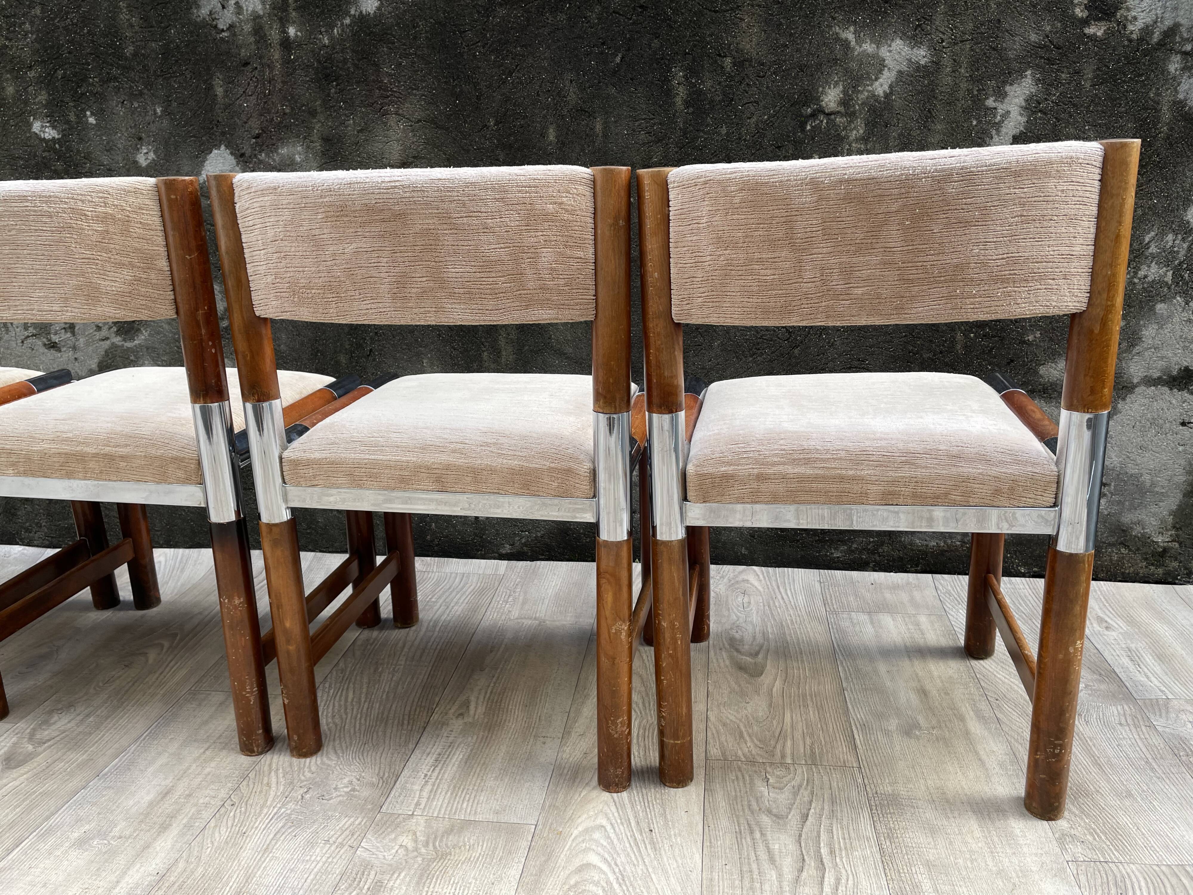 6 vintage chairs in wood, metal and fabric