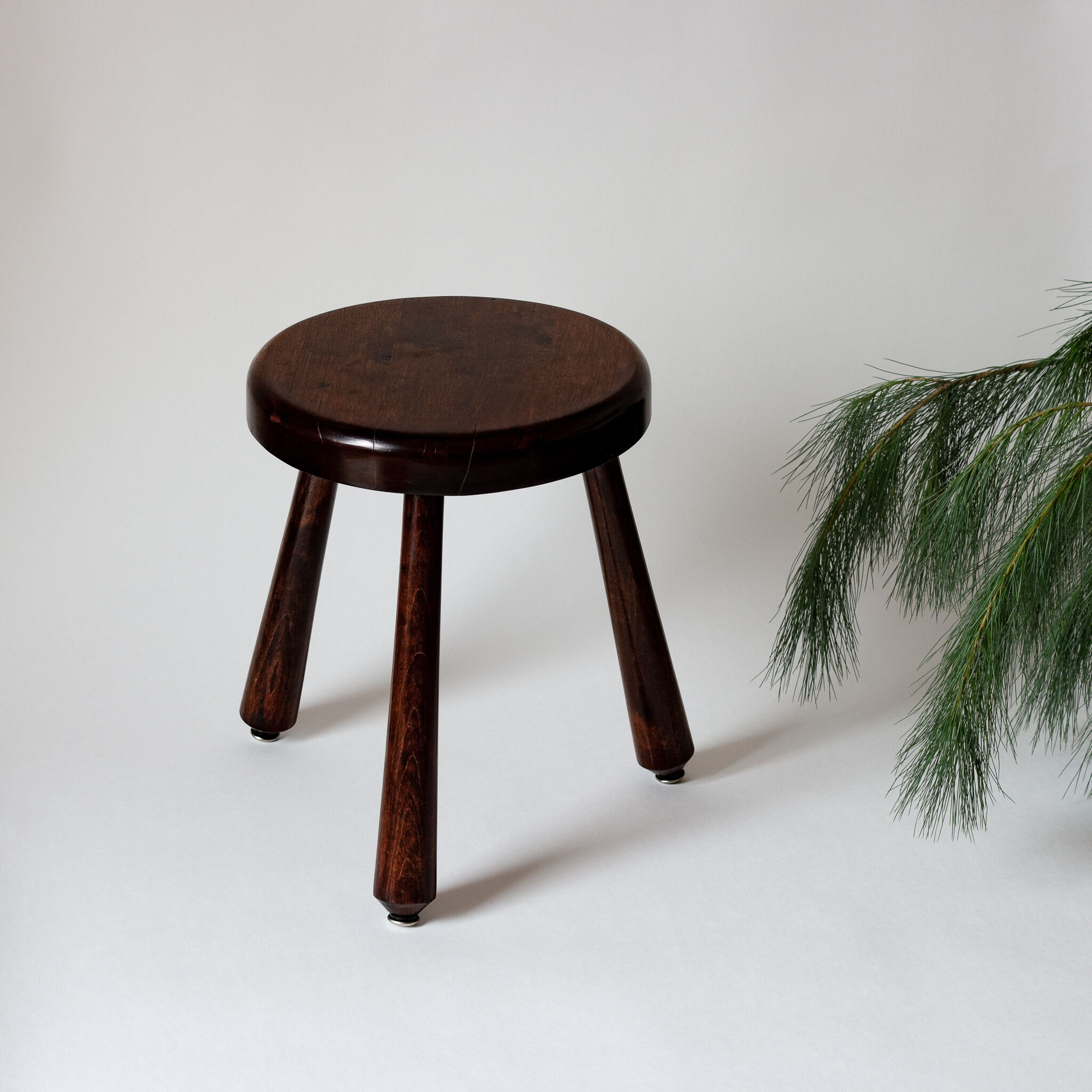 Solid wood tripod stool ⎮Folk art ⎮Mid-20th century