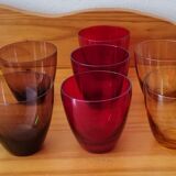 10 glasses with digestive in colors