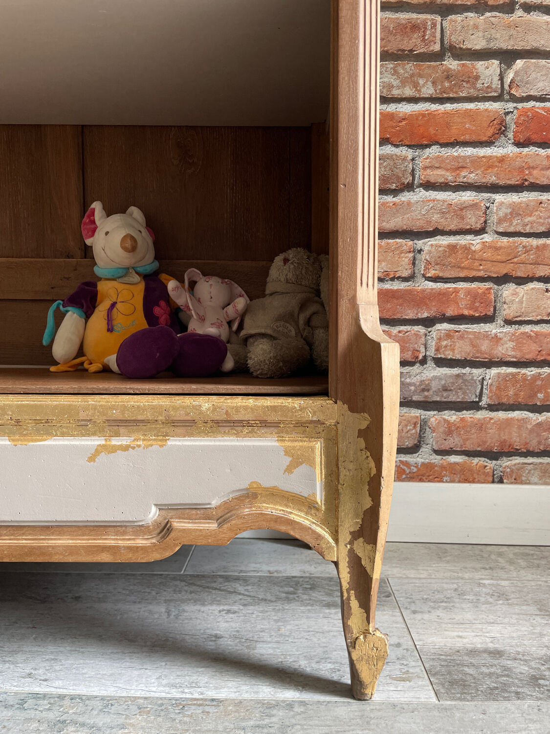 Cabinet without door