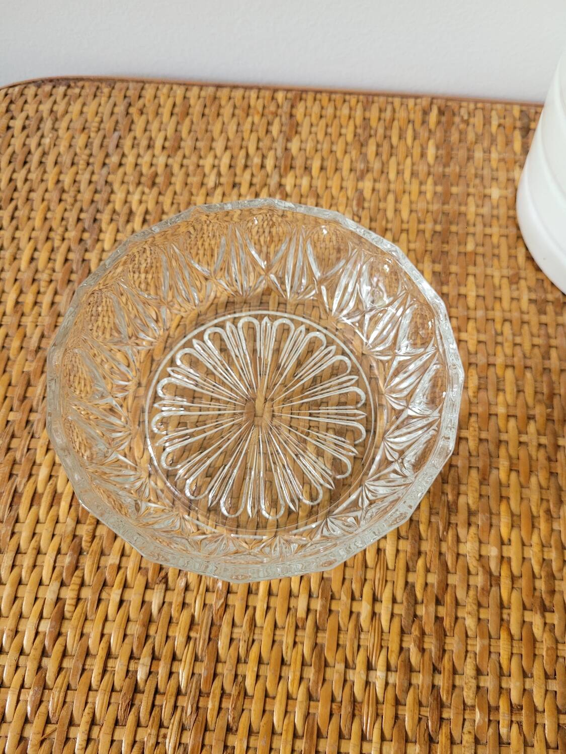 Bonbonnière / Sucrier en verre moulé n°2