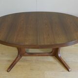 Baumann oval elm table