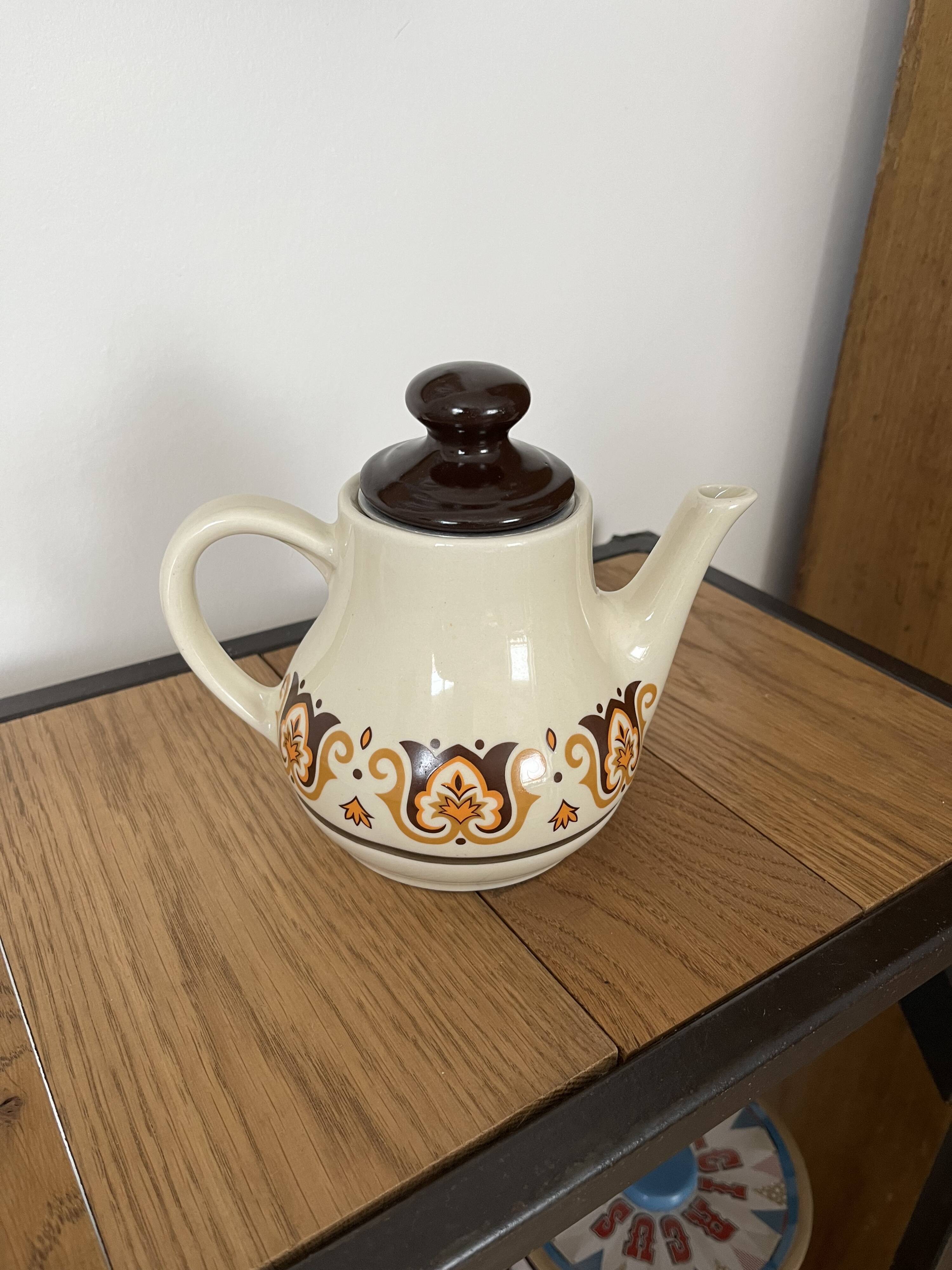 Vintage teapot, 70s