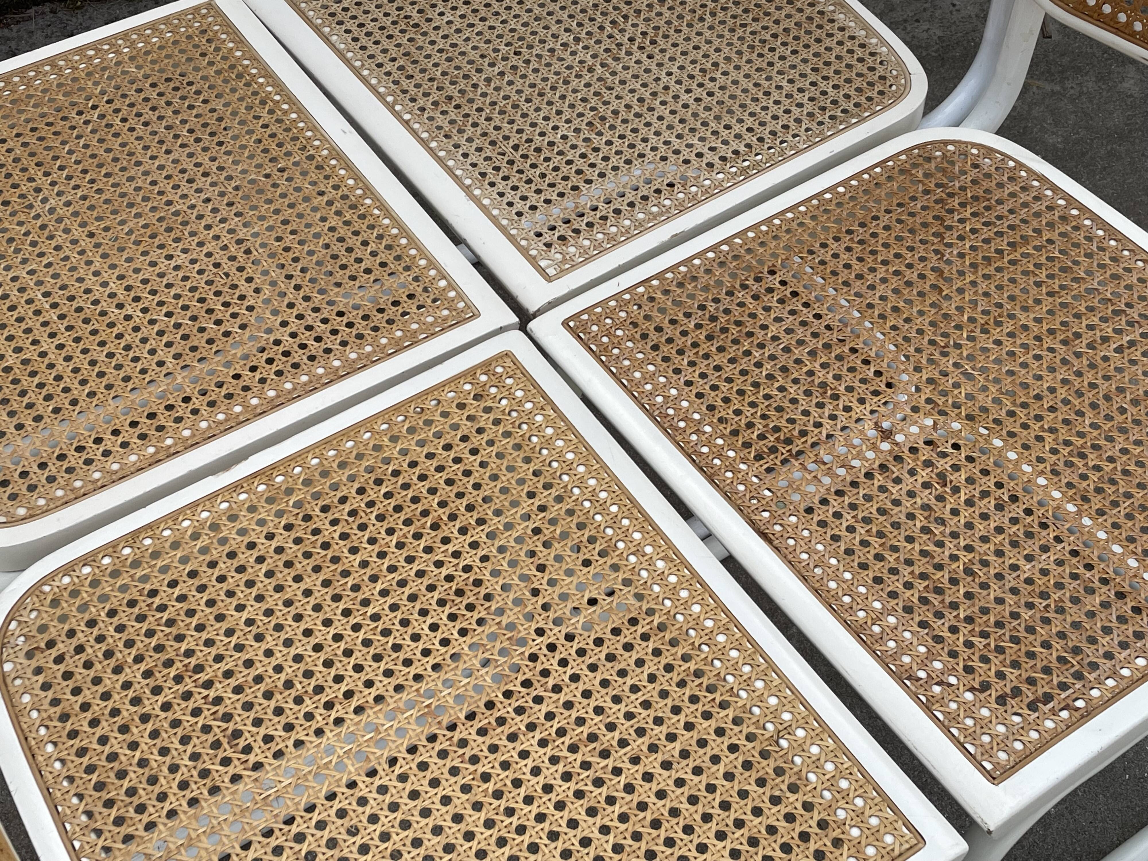 Set of 4 Cesca b32 model chairs in white