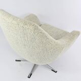 Swivel shell armchair