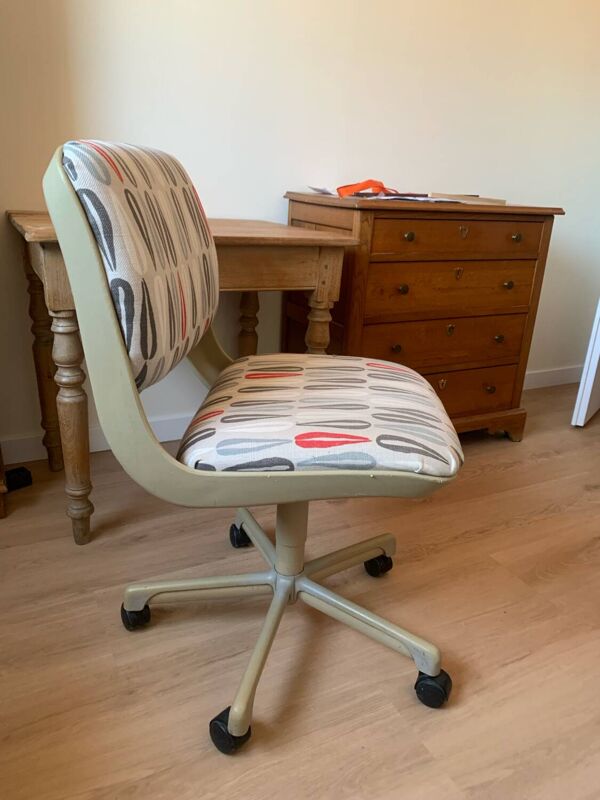 Chaise de bureau strafor vintage