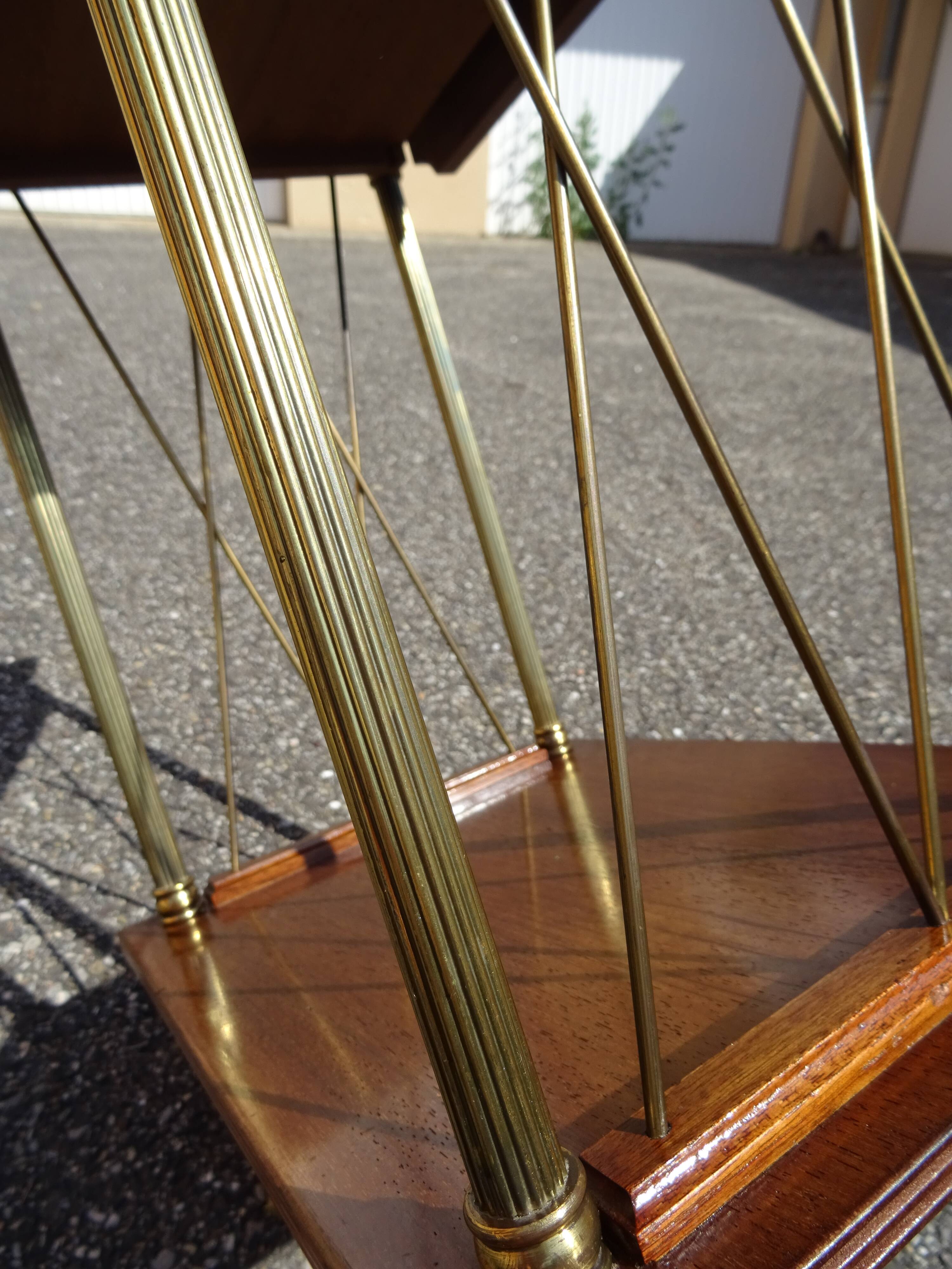 Neo-classical side table in wood and brass from the 1970s.