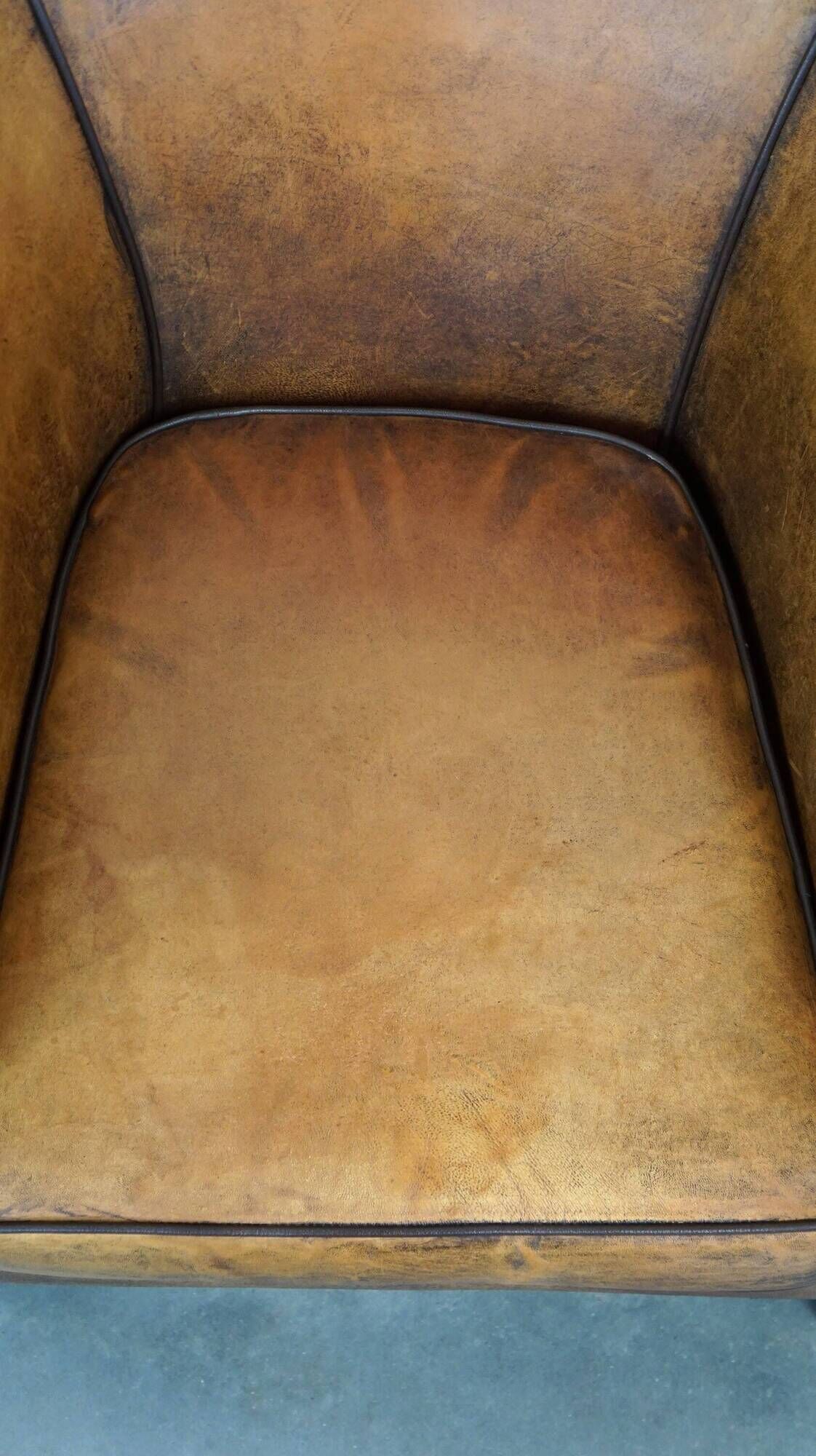 Set of 2 stylish yet beautiful and comfortable sheepskin club armchairs