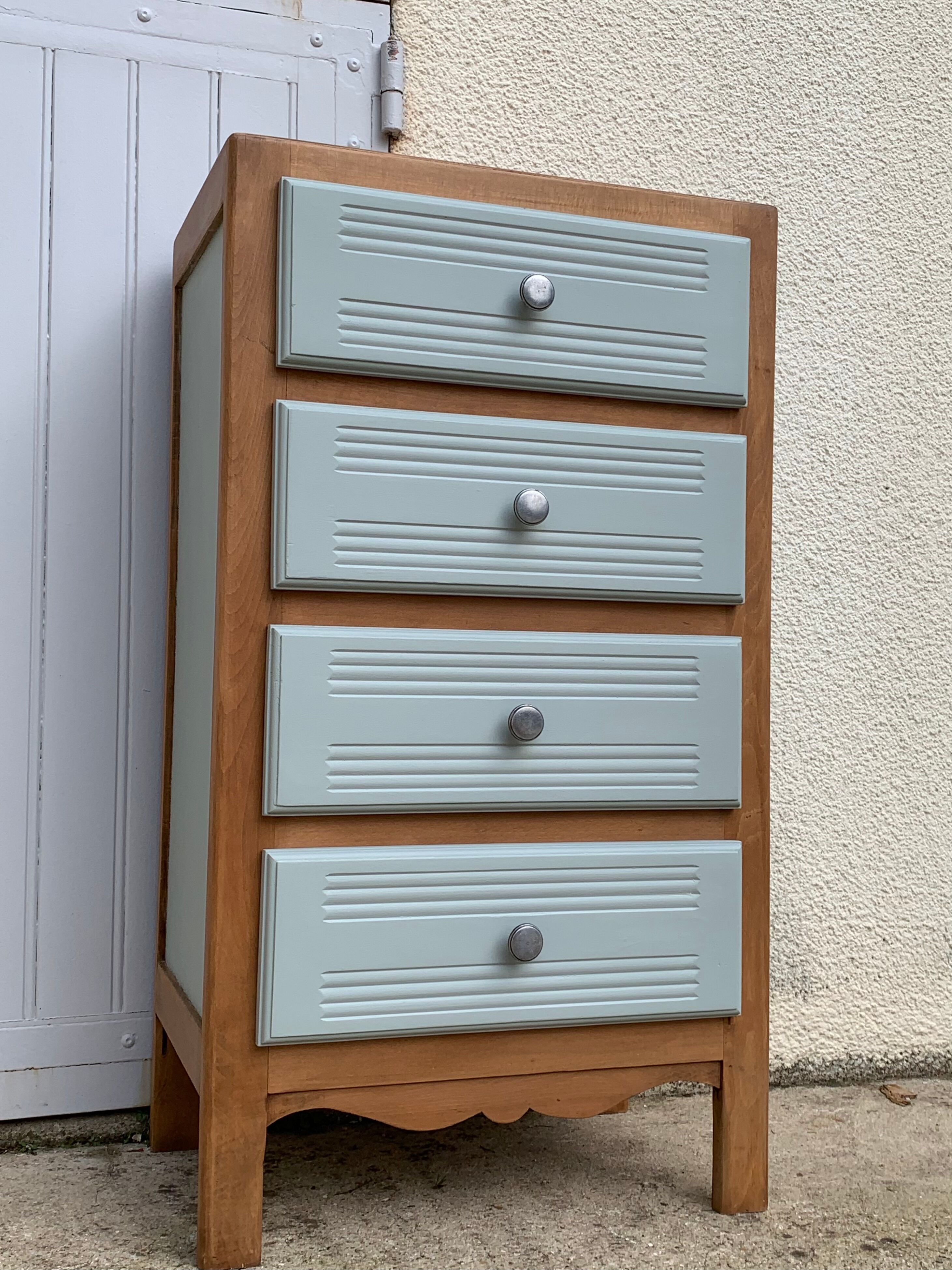 Art Deco 1940 chest of drawers