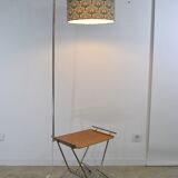 Smooth floor lamp magazine holder