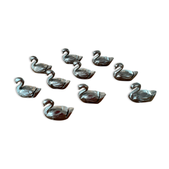 Set of 10 place-marked swans with names