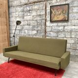 Daybed for Airborne